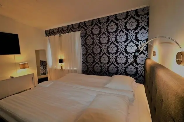 Exclusive Tek Büyük Yataklı Oda