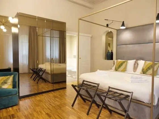 Deluxe Tek Büyük Yataklı Oda, 1 Yatak Odası, Özel Banyo, Bahçe Manzaralı