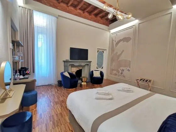 Deluxe Tek Büyük Yataklı Oda, 1 Yatak Odası, Özel Banyo, Bahçe Manzaralı