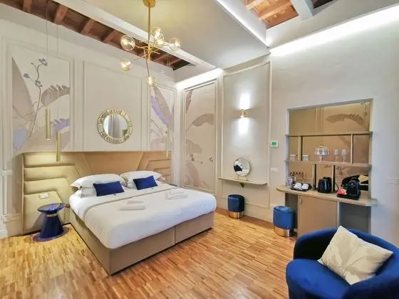 Deluxe Tek Büyük Yataklı Oda, 1 Yatak Odası, Özel Banyo, Bahçe Manzaralı