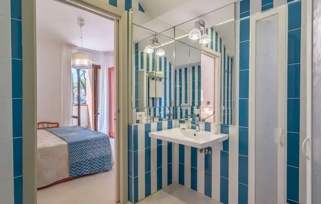 Standard Tek Büyük veya İki Ayrı Yataklı Oda (Beach Package)