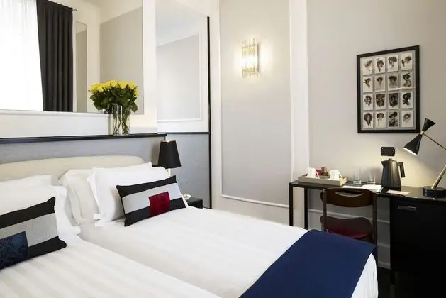 Superior Tek Büyük veya İki Ayrı Yataklı Oda (Aurora)