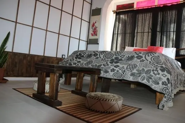 Çift Kişilik, Avlu Manzaralı, 2. Kat