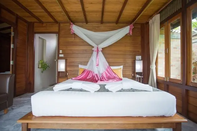 Villa, 3 Yatak Odası, Teras, Havuz Kenarı