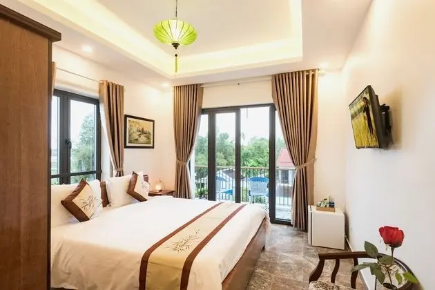 Deluxe Büyük Yataklı Tek Kişilik Oda, 1 Yatak Odası, Sigara İçilmez, Havuz Manzaralı