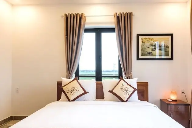 Deluxe Büyük Yataklı Tek Kişilik Oda, 1 Yatak Odası, Sigara İçilmez, Havuz Manzaralı