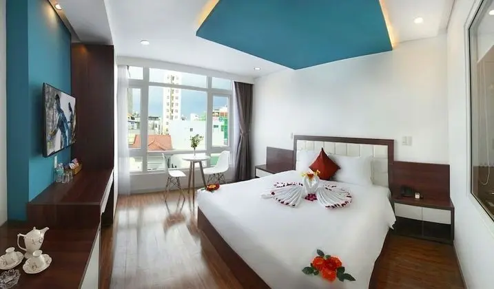 Deluxe Tek Büyük Yataklı Oda