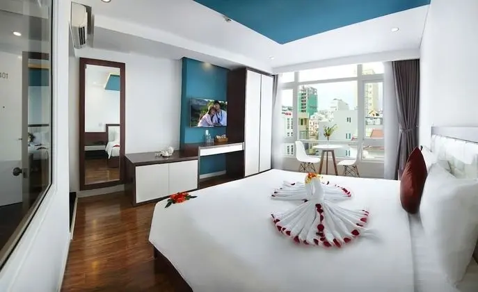 Deluxe Tek Büyük Yataklı Oda