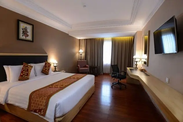 Deluxe Tek Büyük Yataklı Oda