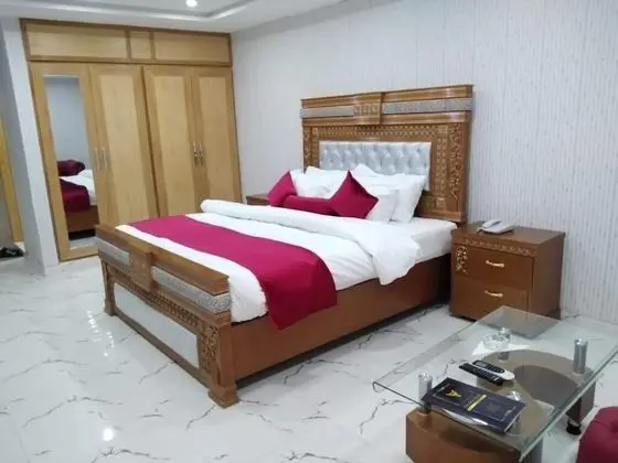 Deluxe Tek Büyük Yataklı Oda