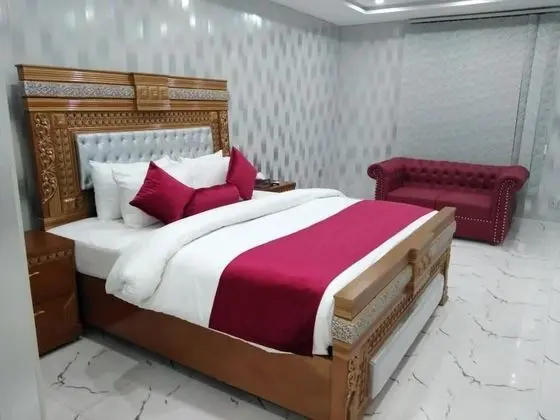 Deluxe Tek Büyük Yataklı Oda