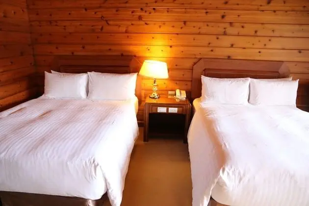Deluxe Dört Kişilik Oda, 2 Çift Kişilik Yatak, Balkon, Göl Manzaralı