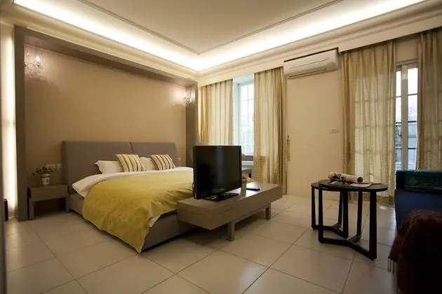 Deluxe Tek Büyük Yataklı Oda