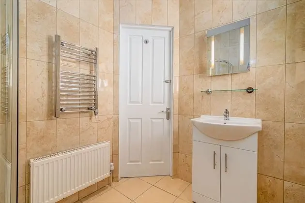 Superior Tek Büyük Yataklı Oda (Room 4)