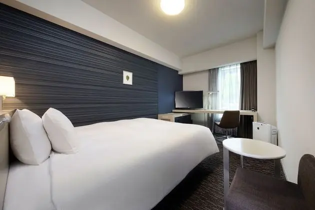 Tek Büyük Yataklı Oda, Sigara İçilebilir