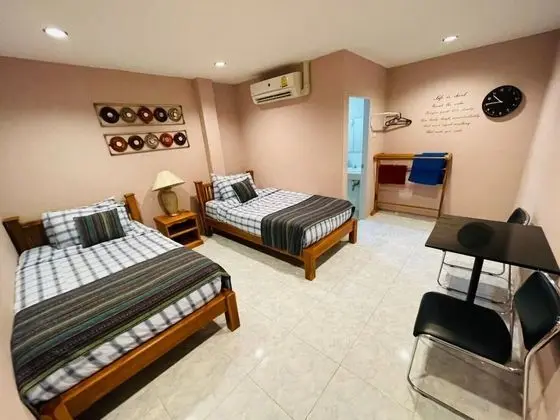 Economy Room