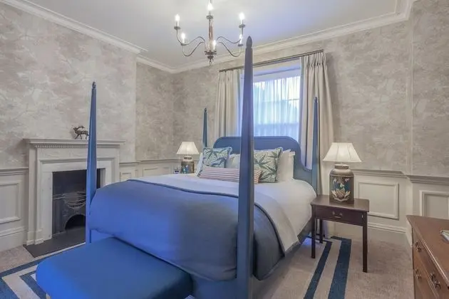 Süit (Georgian Suite)