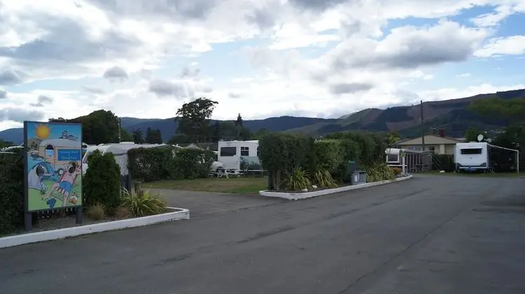 Oda, Birden Çok Yatak (Powered Sited - No Beds)