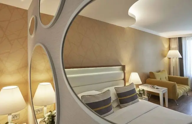 Deluxe Double or Twin Room with Bosphorus View