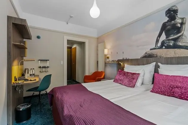 Small Twin Room