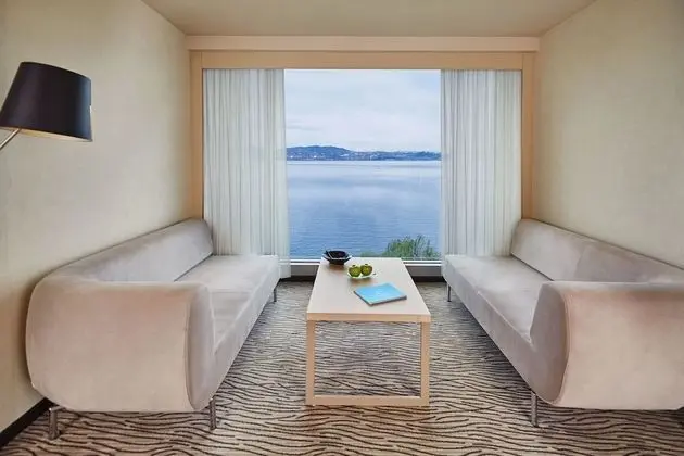 Corner Suite Oda