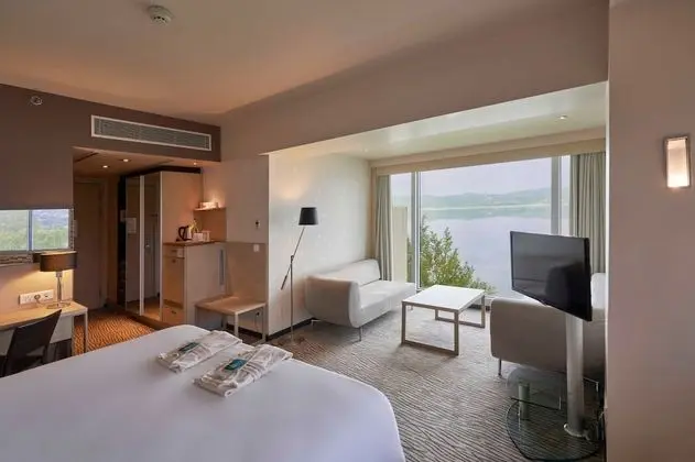 Corner Suite Oda