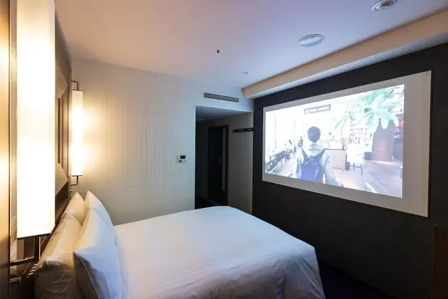 Oda, Sigara İçilmez (Box Theater,for Double use)