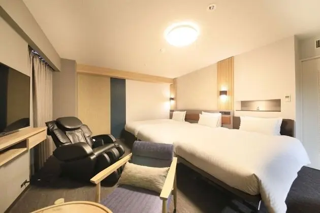 Üç Kişilik Oda, 3 Yatak Odası, Sigara İçilebilir