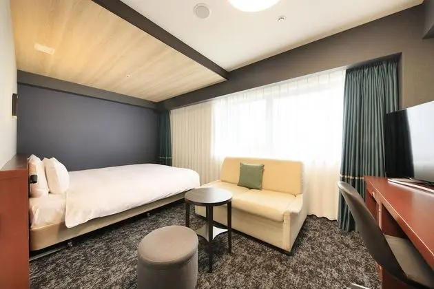 Deluxe Tek Büyük Yataklı Oda, 1 Yatak Odası, Sigara İçilebilir, Buzdolabı (.)