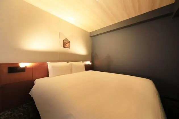 Deluxe Tek Büyük Yataklı Oda, 1 Yatak Odası, Sigara İçilebilir, Buzdolabı (.)