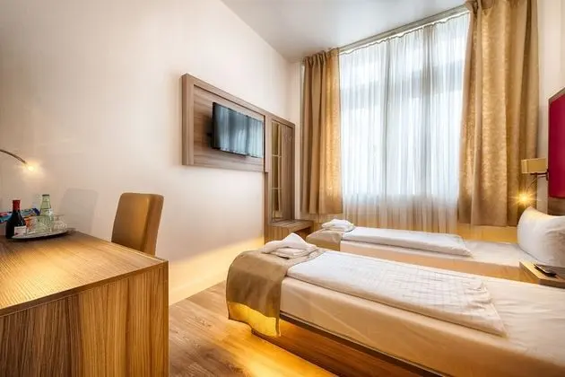 Economy İki Ayrı Yataklı Oda, Ortak Banyo