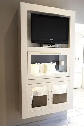 Standard Tek Büyük Yataklı Oda