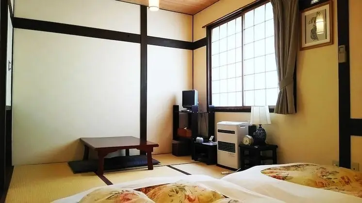 Traditional Oda, Ortak Banyo