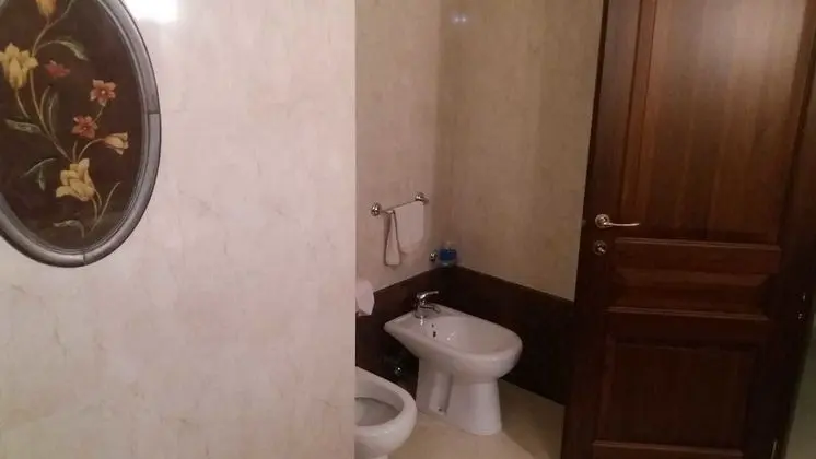 Economy Tek Büyük veya İki Ayrı Yataklı Oda