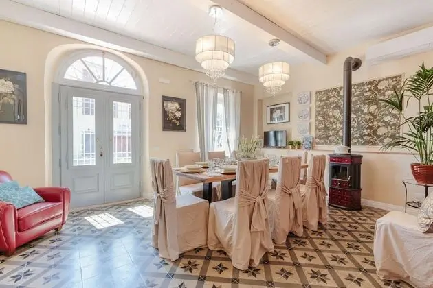 Villa, Sigara İçilebilir