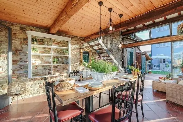 Villa, Sigara İçilebilir