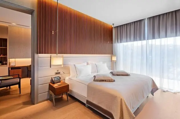 Suite, Deniz Manzaralı, Balkonlu