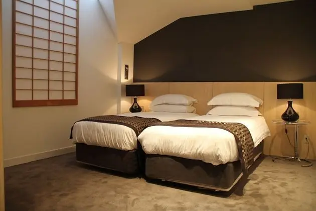 Deluxe Oda, 3 Yatak Odası (2 King or Twin and 1 Queen Bed)