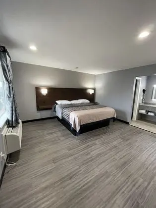 Deluxe Single Room, 1 King Bed, Non Smoking