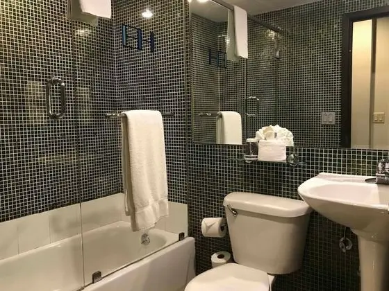 Standard Oda, 1 Büyük (Queen) Boy Yatak