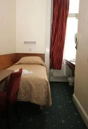 Tek Kişilik Oda, Banyolu/Duşlu