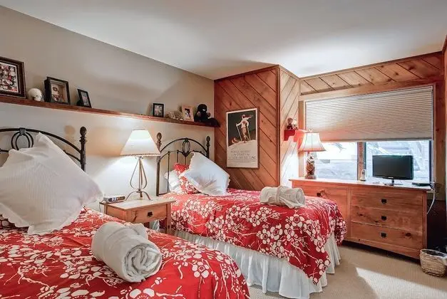 Ev, Birden Çok Yatak, Dağ Manzaralı (Three-Bedroom House)