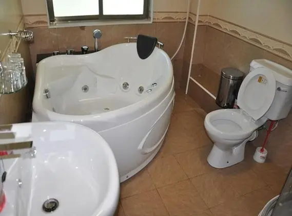 Executive Oda, Sigara İçilebilir, Küvet