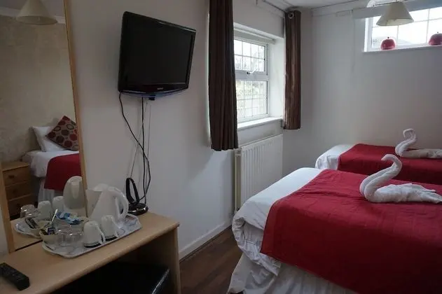 İki Ayrı Yataklı Oda, Banyolu/Duşlu