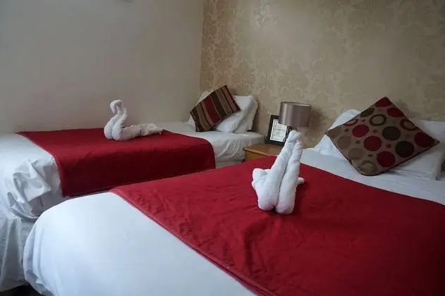 İki Ayrı Yataklı Oda, Banyolu/Duşlu