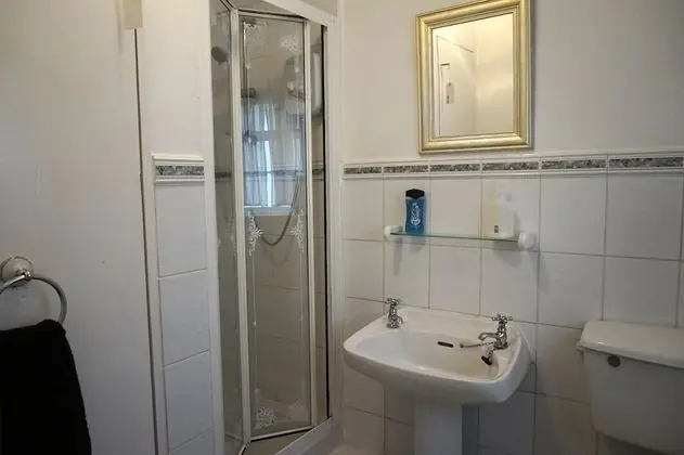 Tek Kişilik Oda, Ortak Banyo