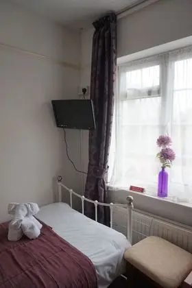 Tek Kişilik Oda, Ortak Banyo