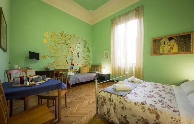 Superior Üç Kişilik Oda, Banyolu/Duşlu