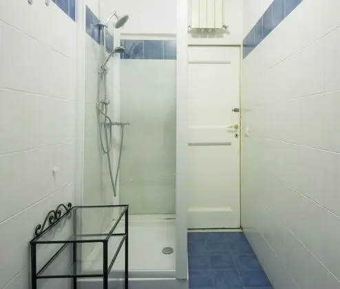 Üç Kişilik Oda, Özel Banyo (External Private Bathroom)