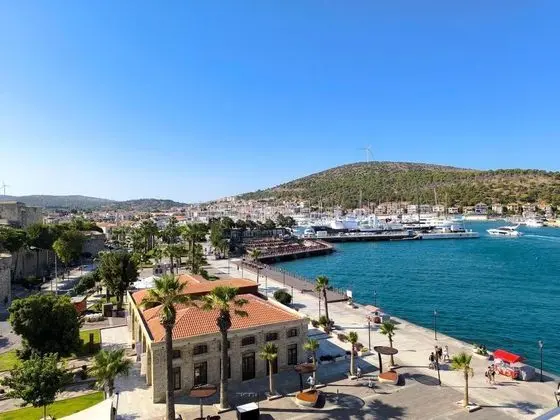 Standart Oda, Deniz Manzaralı, Balkonlu